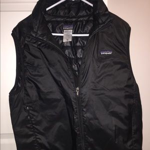 Men’s Patagonia Vest (Medium)